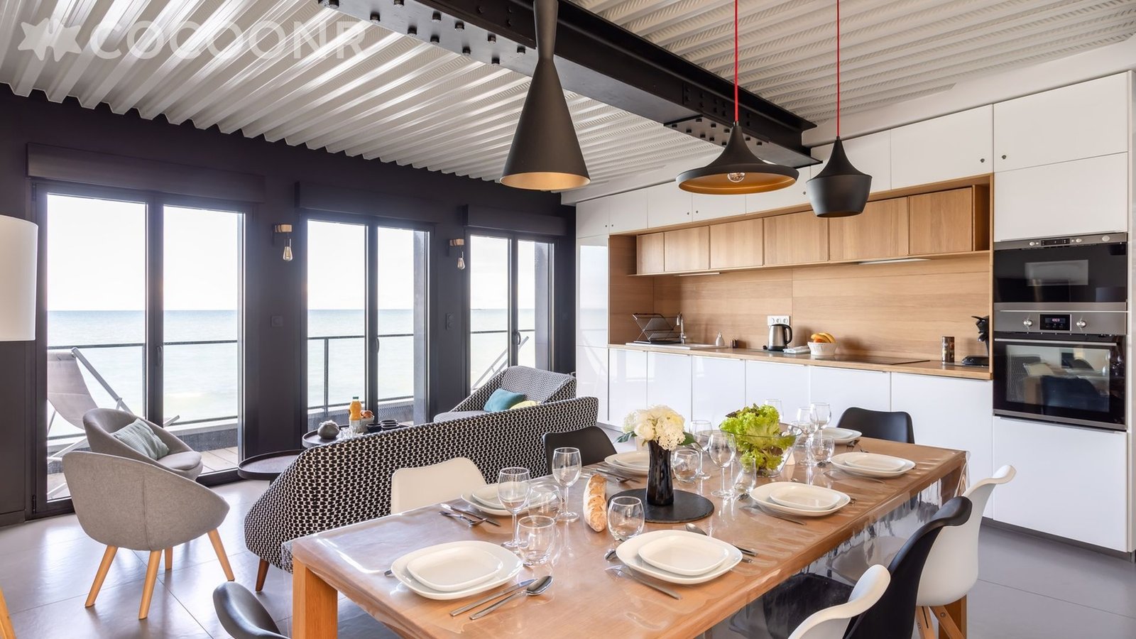 Demoiselles De La Digue