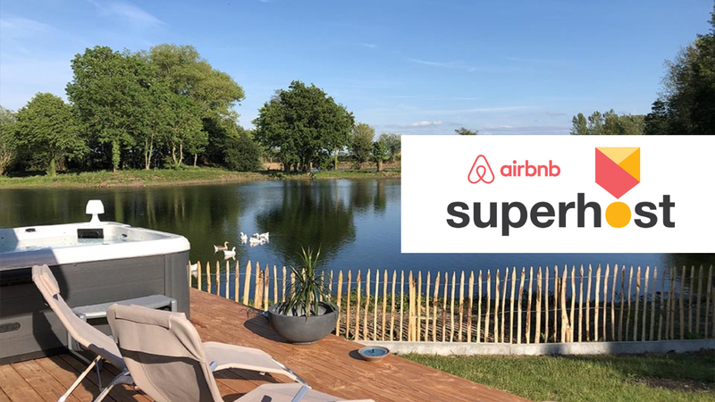 L'Instant Nature Airbnb SuperHost.png